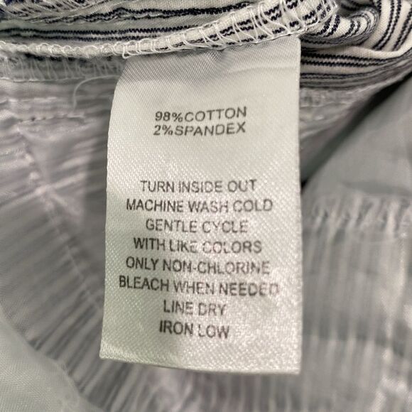 Calvin Klein Pinstripe Seersucker Short Shorts Size 2 - Picture 9 of 9